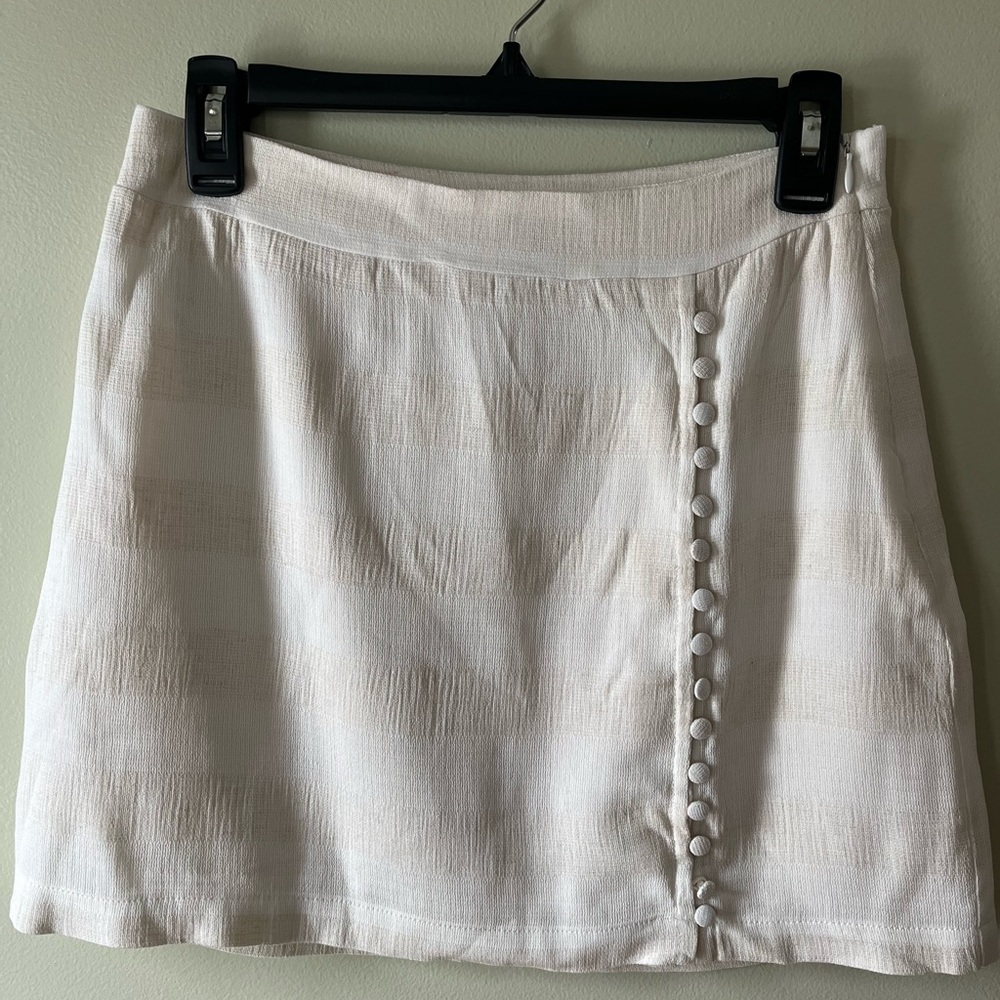 Forever 21 Ivory/Cream Short skirt